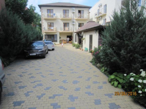 Guest House on Oktyabrskaya 2